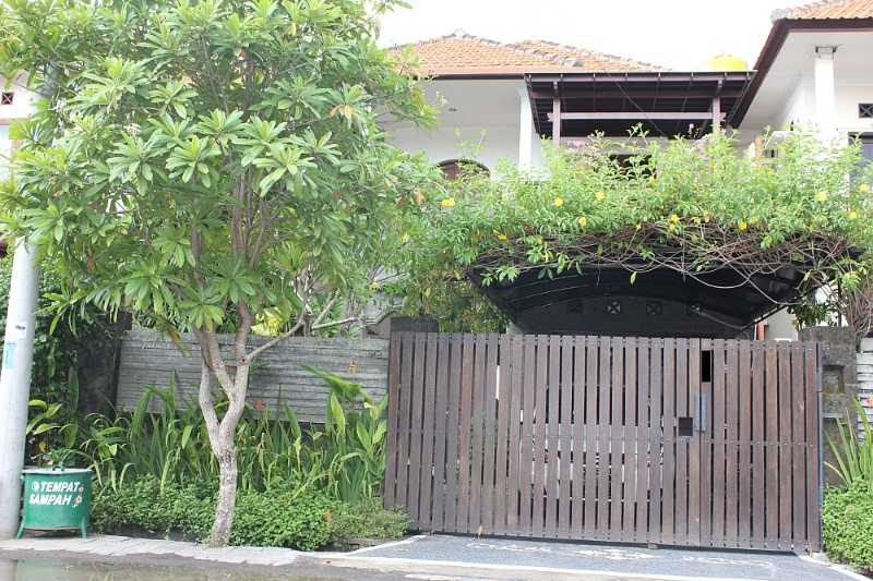 Dijual Rumah Siap Huni Style Villa, Sangat Asri Di Wilayah Kerobokan.